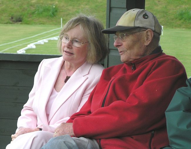 pic_04.jpg - John H in discussion with Patricia Duke-Cox (chairman C.A.)