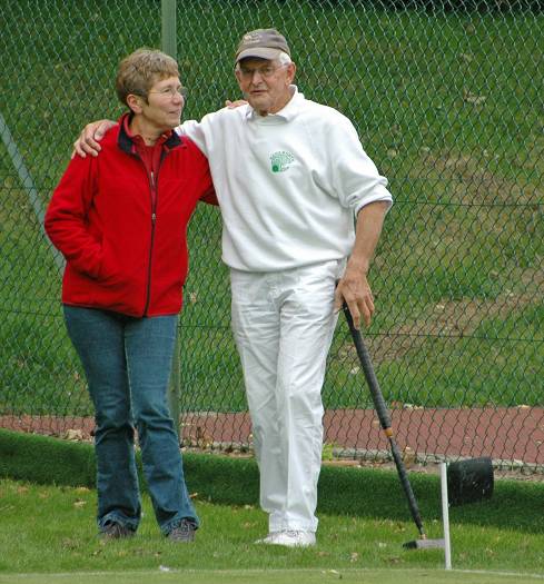 petpaulsep'10_edited-2.jpg - When you play in 4 finals and win only one, you need someone to lean-on (never mind)